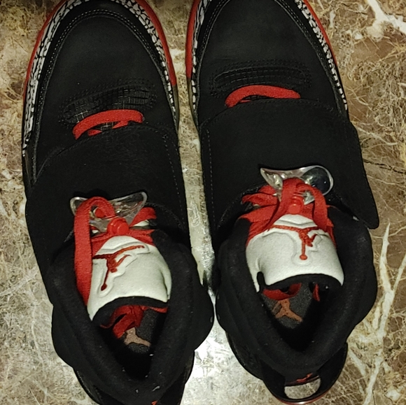 Air Jordan Retro 5 Basketball Sneakers - Picture 7 of 9